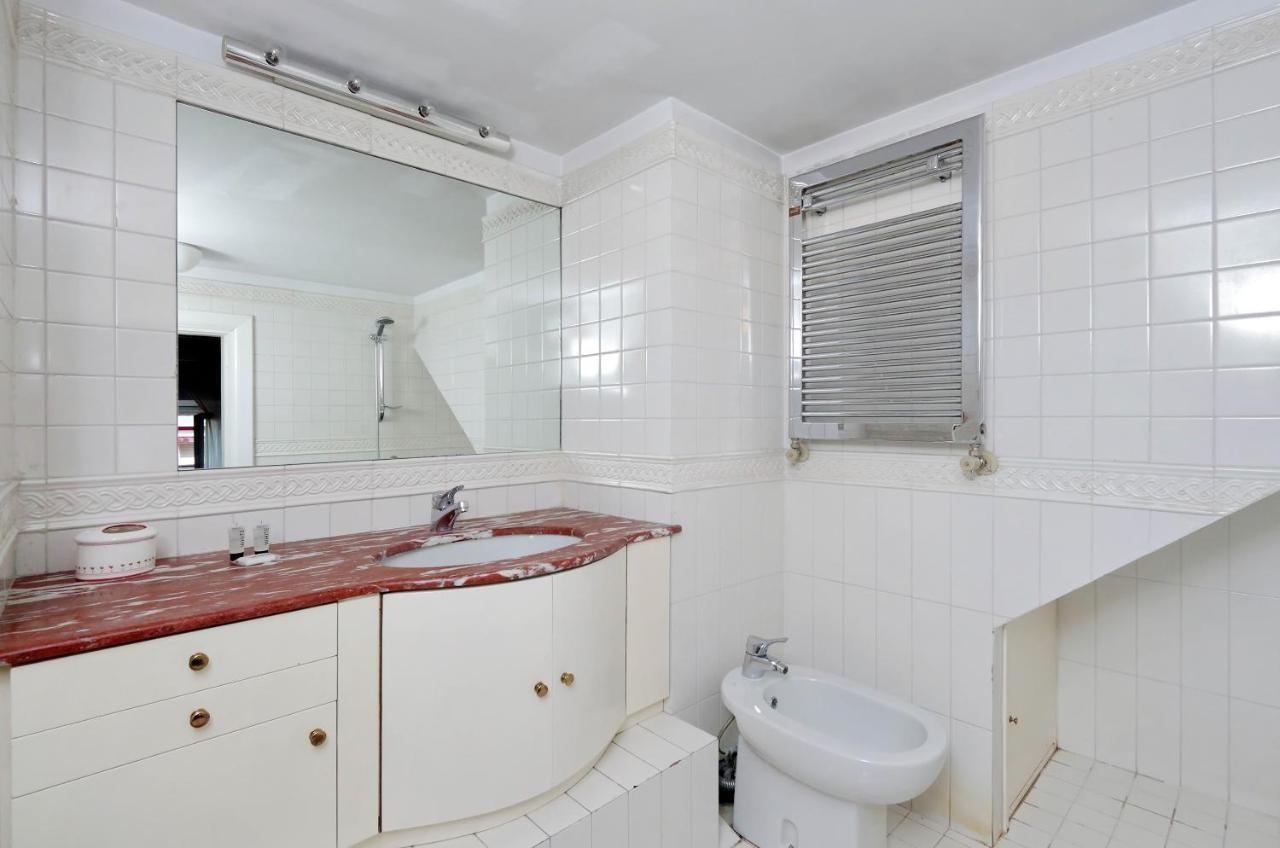 Two Private Terraces - Casa Tappero Merlo Apartment โรม ภายนอก รูปภาพ